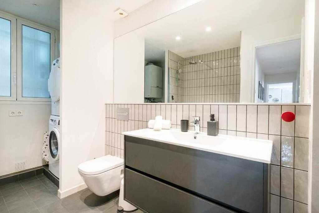 New Top Floor Apt With A Lot Of Light & Aircon Girona Luaran gambar